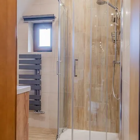 Osada Za Torem Daire Ciche (Nowy Targ)